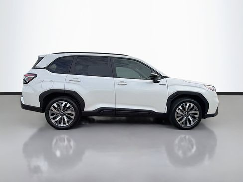 New 2025 Subaru Forester Touring image 2