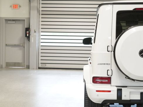 Certified 2025 Mercedes-Benz G 63 AMG 4MATIC image 9
