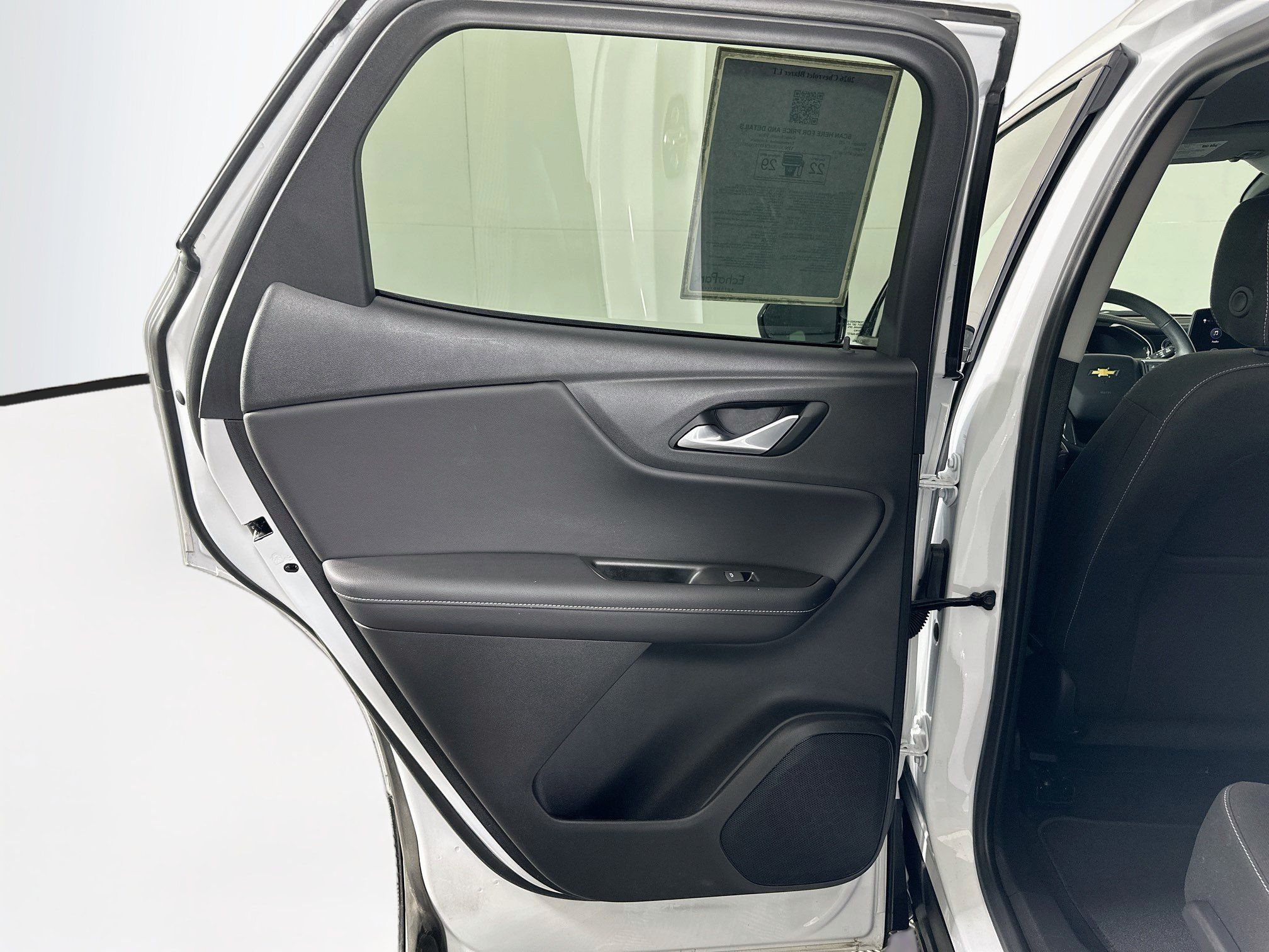 Used 2026 Chevrolet Blazer LT FWD image 27