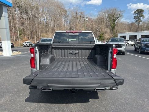 New 2026 Chevrolet Silverado 1500 High Country AWD/4WD image 15