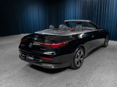 Used 2025 Mercedes-Benz CLE 300 4MATIC Cabriolet image 9