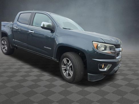 Used 2017 Chevrolet Colorado LT w/ Luxury Package, Chrome AWD/4WD image 2