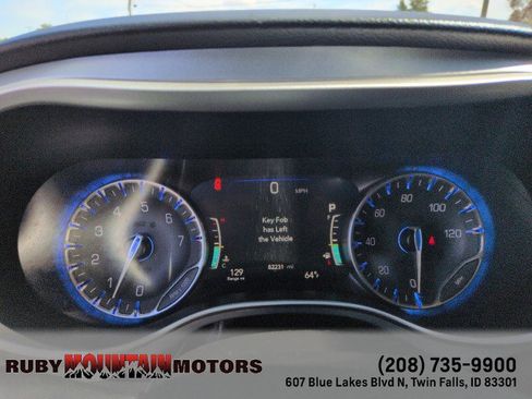Used 2020 Chrysler Pacifica Touring-L Plus FWD image 15