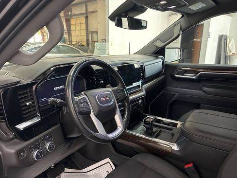 Used 2023 GMC Sierra 1500 Elevation w/ X31 Off-Road Package AWD/4WD image 6