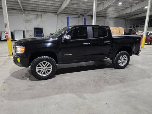 Used 2015 GMC Canyon SLT w/ Driver Alert Package image 4