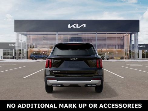 New 2026 Kia Sorento LX FWD image 5