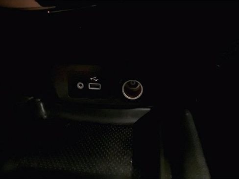 Used 2018 Nissan Rogue SV AWD/4WD image 31