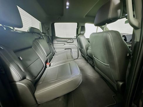 Used 2024 GMC Sierra 1500 SLT image 26