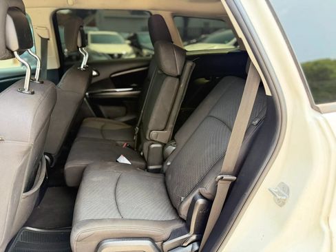 Used 2012 Dodge Journey SXT w/ Flexible Seating Group FWD image 13