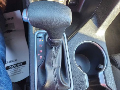 Used 2021 Kia Sportage LX image 16