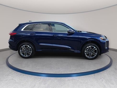 New 2026 Audi Q5 Premium AWD/4WD image 4