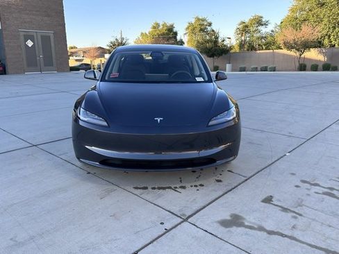 Used 2024 Tesla Model 3 Standard Range image 5