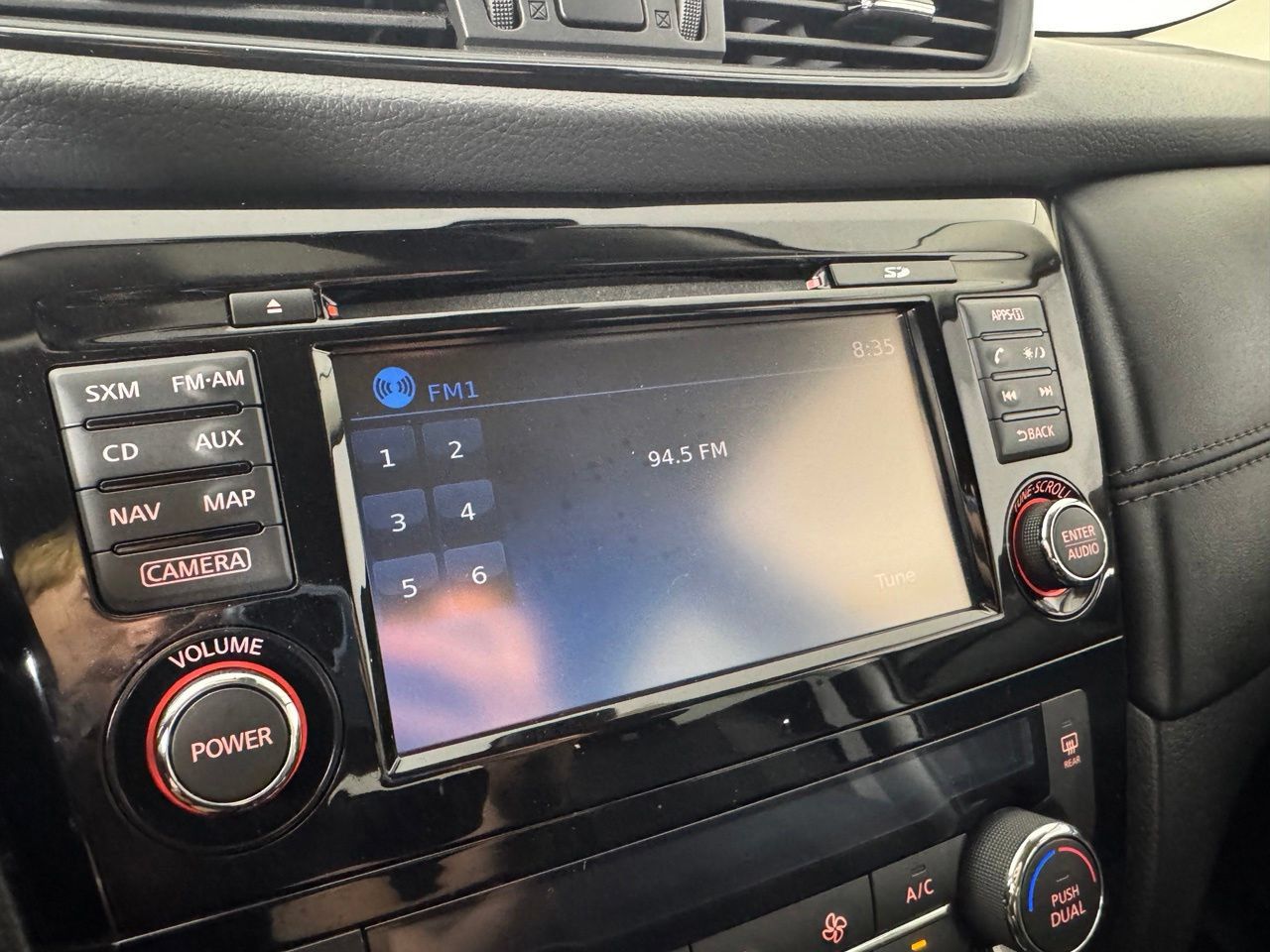 Used 2017 Nissan Rogue SL FWD image 16