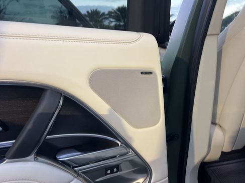 Used 2023 Land Rover Range Rover SE image 67