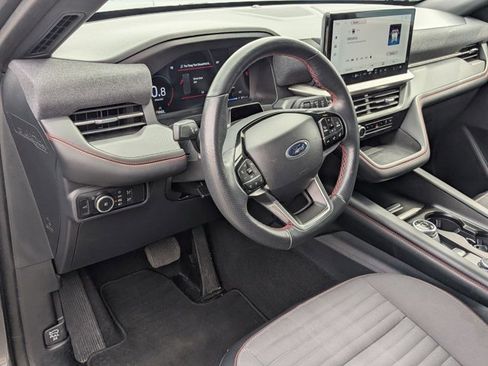 Used 2025 Ford Explorer ST-Line image 10