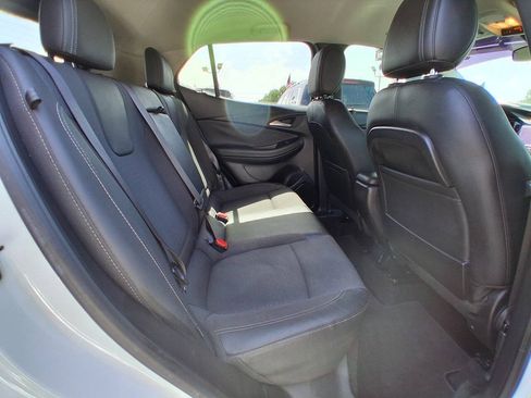 Used 2021 Buick Encore GX Select FWD image 17