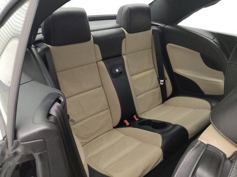 Used 2015 Volkswagen Eos Executive FWD image 19