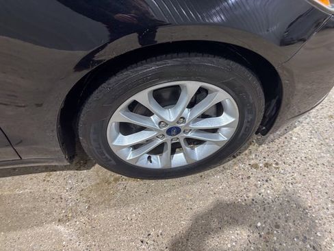 Used 2019 Ford Fusion SEL image 10