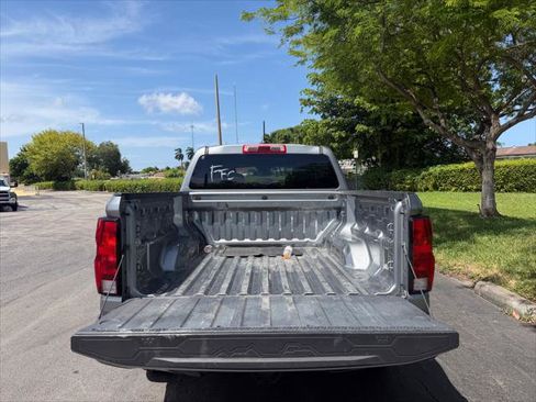 Used 2023 Chevrolet Colorado W/T RWD image 16