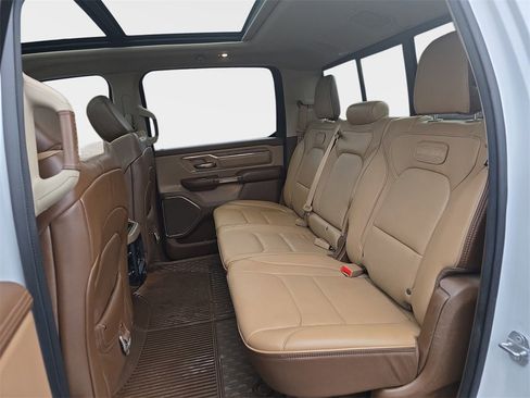 Used 2019 RAM 1500 Laramie Longhorn image 16