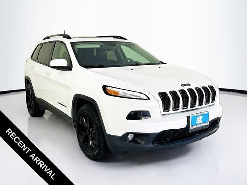 Used 2017 Jeep Cherokee High Altitude w/ Luxury Group AWD/4WD image 1