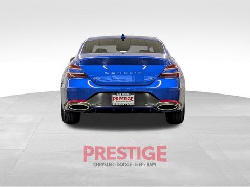 Used 2022 Genesis G70 3.3T RWD image 8