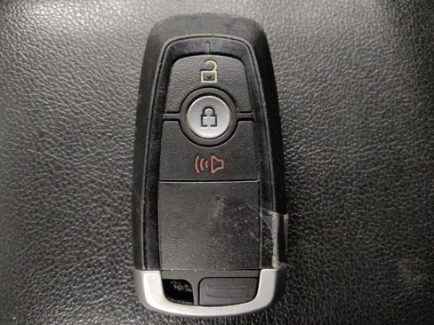 Used 2020 Ford EcoSport SE w/ SE Convenience Package FWD image 32