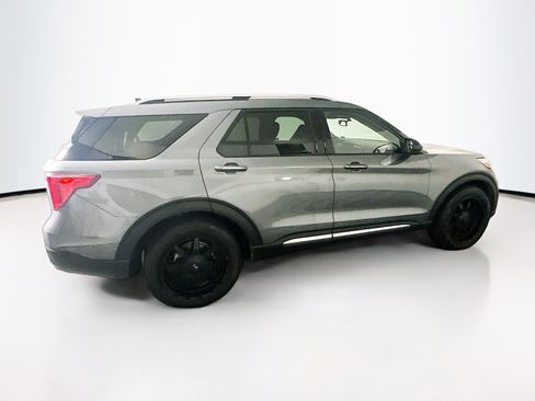 Used 2022 Ford Explorer Limited image 10