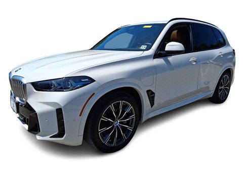 Used 2024 BMW X5 xDrive50e w/ M Sport Package AWD/4WD image 3