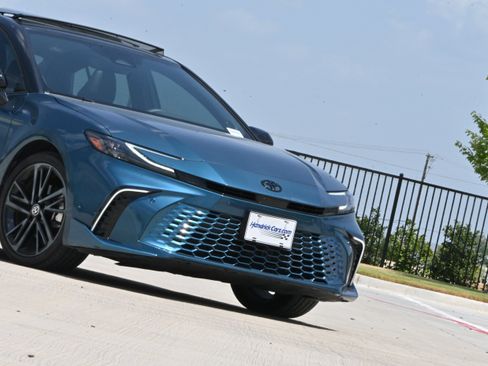 Used 2025 Toyota Camry XSE w/ Premium Plus Package FWD image 37