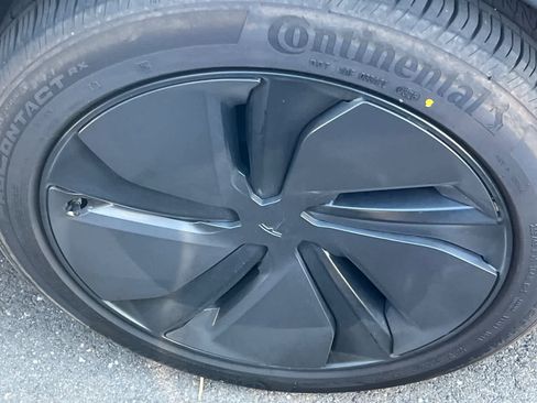 Used 2026 Tesla Model Y AWD image 14
