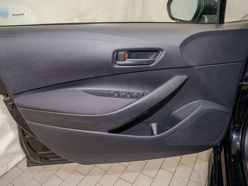 Used 2023 Toyota Corolla LE image 11