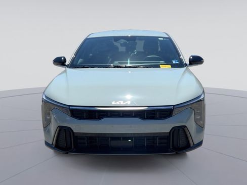 Used 2025 Kia K4 GT-Line FWD image 2