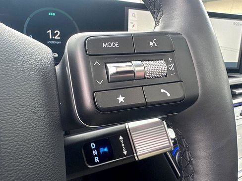 Used 2025 Hyundai Santa Fe Limited image 20