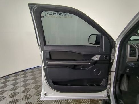 Used 2019 Ford Expedition Max XLT AWD/4WD image 18