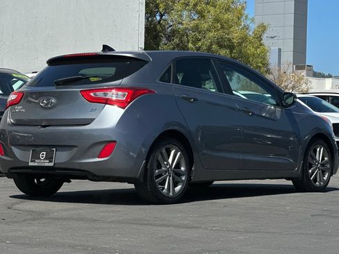 Used 2016 Hyundai Elantra GT w/ Option Group 03 FWD image 2