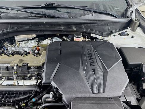 Used 2024 Hyundai Santa Cruz Limited image 35