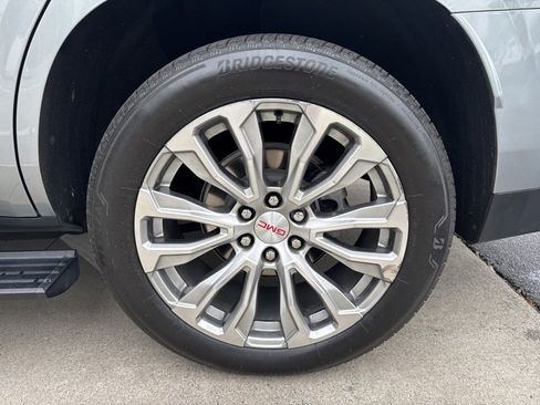 Used 2023 GMC Yukon Denali w/ Denali Reserve Package RWD image 17