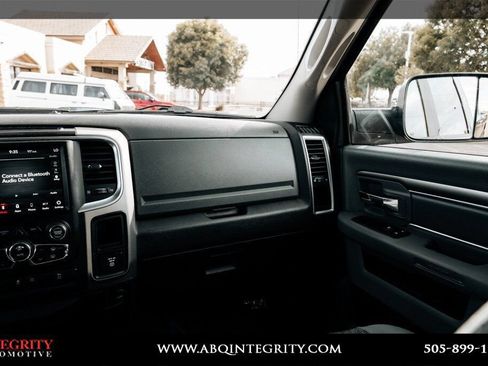 Used 2018 RAM 2500 SLT AWD/4WD image 22