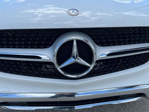 Used 2017 Mercedes-Benz GLC 300 4MATIC Coupe image 23