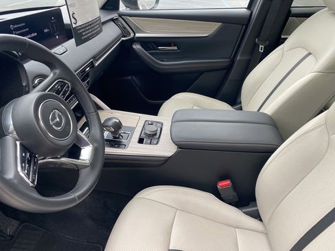 Certified 2025 MAZDA CX-70 Plug-In Hybrid w/ Premium Pkg image 15