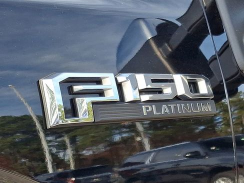 Used 2018 Ford F150 Platinum w/ Equipment Group 701A Luxury image 33