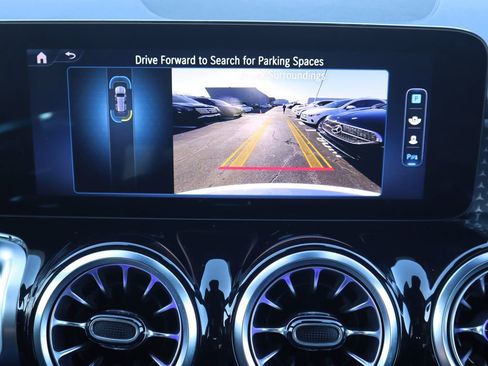 Certified 2025 Mercedes-Benz GLB 250 image 15