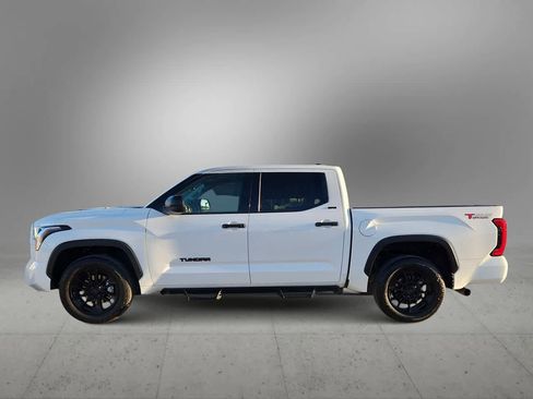 Used 2022 Toyota Tundra SR5 image 5