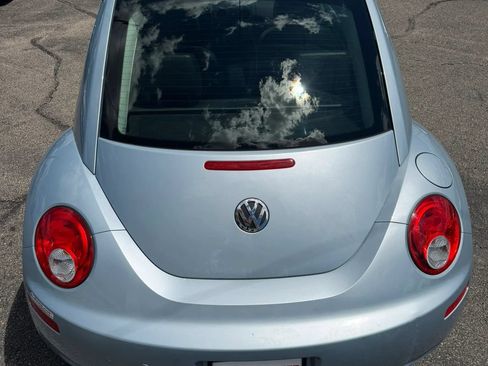 Used 2009 Volkswagen Beetle Coupe FWD image 13
