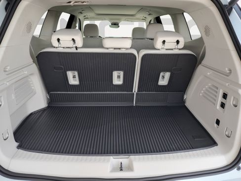 New 2026 Buick Enclave Avenir w/ Super Cruise Package image 12