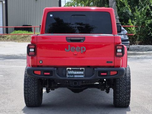 Used 2020 Jeep Gladiator Rubicon AWD/4WD image 4