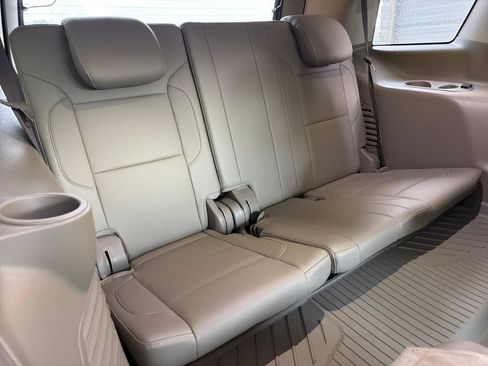 Used 2020 GMC Yukon SLT w/ Premium Edition RWD image 36