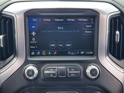 Used 2022 GMC Sierra 1500 SLT AWD/4WD image 17