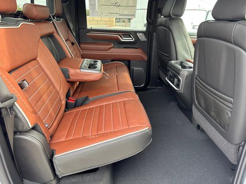 New 2026 GMC Sierra 3500 Denali Ultimate image 18